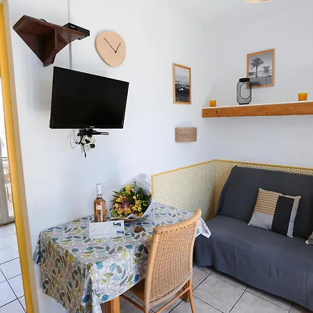 Au Grand Sud Apartment *